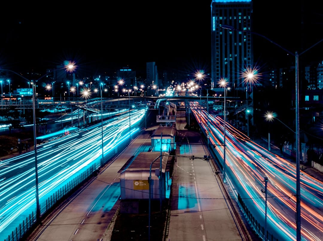 découvrez l'exploration urbaine, un monde fascinant où l'aventure se cache dans des lieux abandonnés. plongez dans l'histoire, admirez l'architecture oubliée et vivez des moments uniques à travers des paysages urbains méconnus.